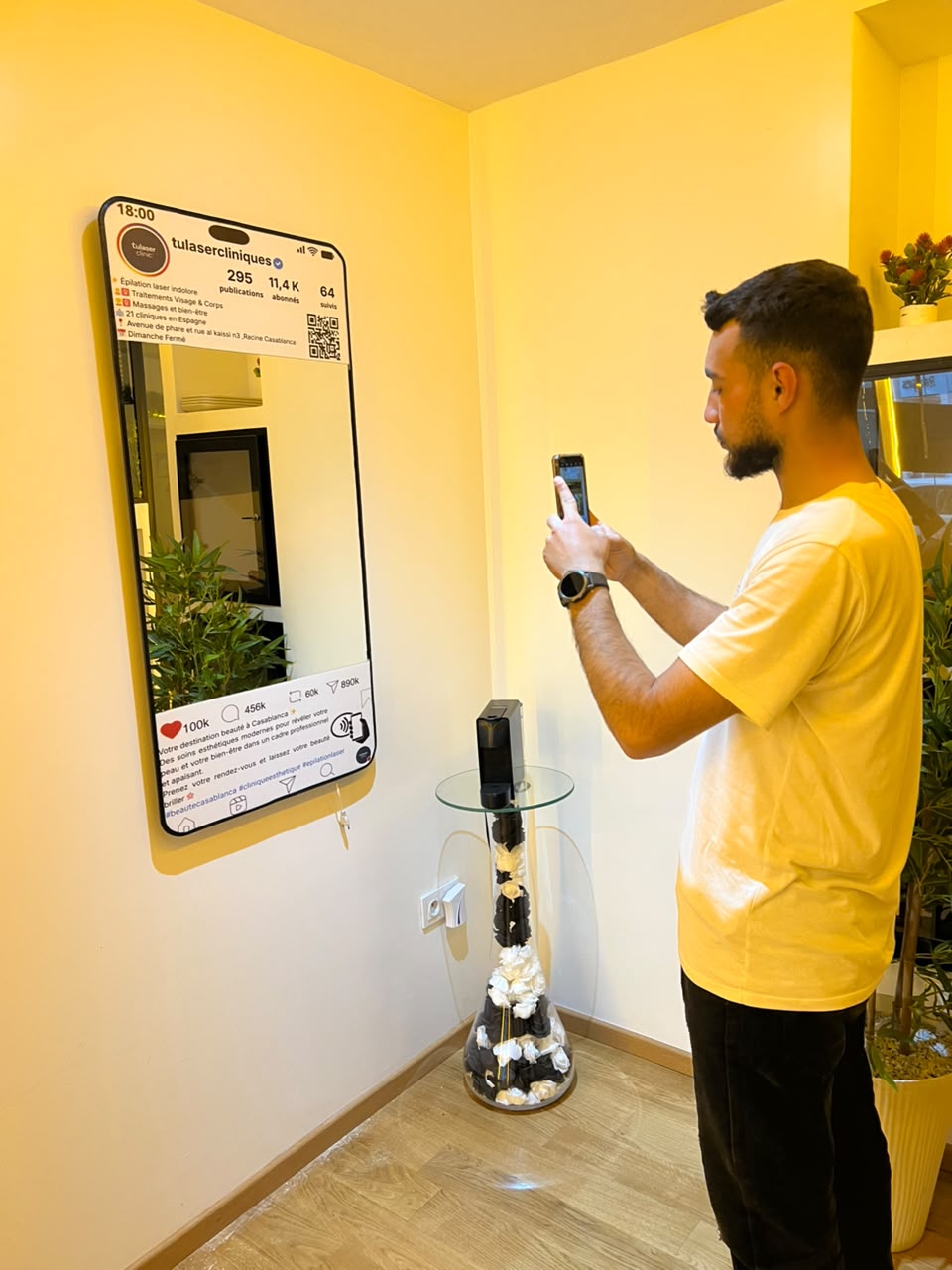 Miroir LED Instagram personnalisé | QR Code & NFC | NexyDecor